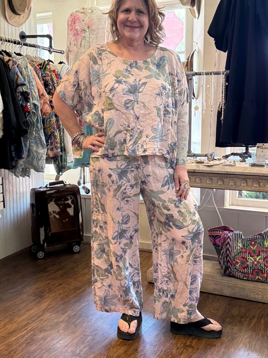 linen-pant-blue-floral-off-pink linen-pant-blue-floral-off-pink